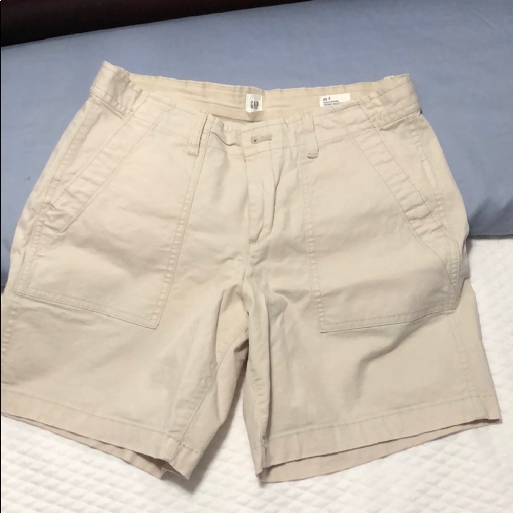 Gap shorts